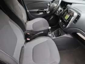 Renault Captur thumbnail 31