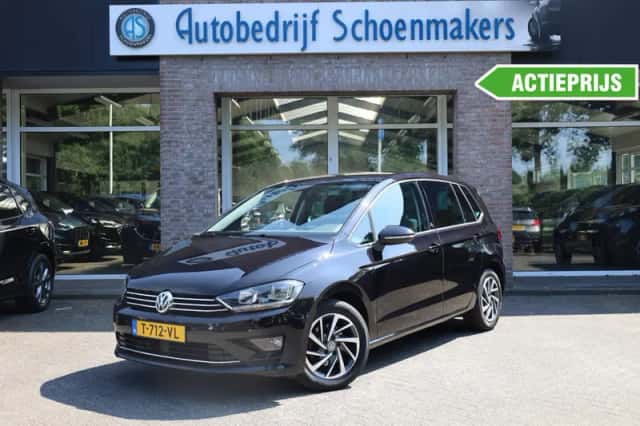 Volkswagen Golf (2017) thumbnail 1