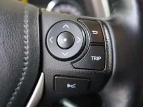 Toyota RAV4 (2017) thumbnail 12