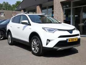 Toyota RAV4 (2017) thumbnail 3