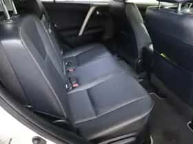 Toyota RAV4 (2017) thumbnail 23