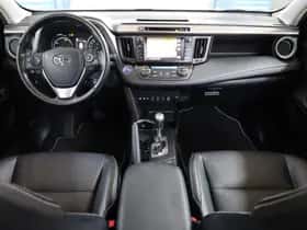 Toyota RAV4 (2017) thumbnail 4