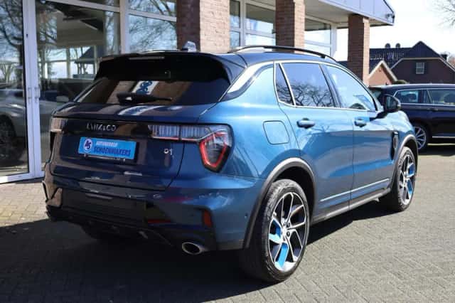 Lynk & Co 01 (2023) thumbnail 2