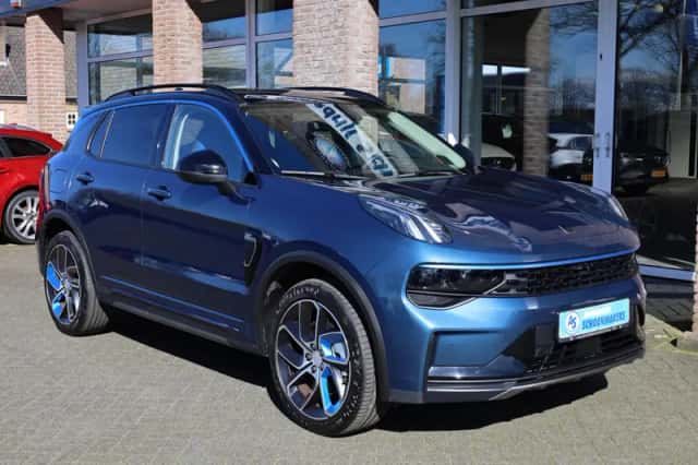 Lynk & Co 01 (2023) thumbnail 3
