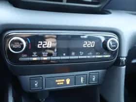 Toyota Yaris (2021) thumbnail 21