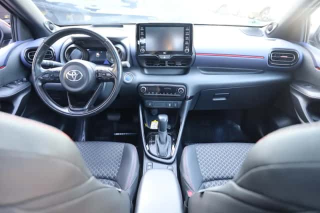 Toyota Yaris (2021) thumbnail 4