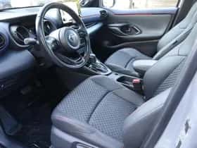 Toyota Yaris (2021) thumbnail 5