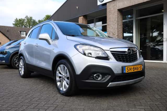 Opel Mokka (2016) thumbnail 3