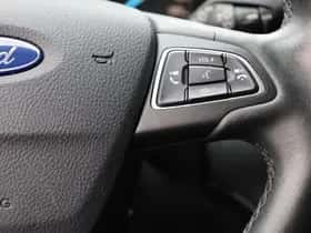 Ford Kuga (2019) thumbnail 14