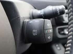Renault Grand Scénic (2013) thumbnail 15