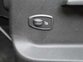 Renault Grand Scénic (2013) thumbnail 10
