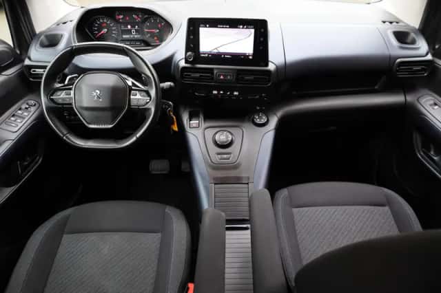 Peugeot Rifter (2019) thumbnail 4