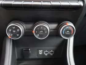 Renault Captur (2020) thumbnail 16
