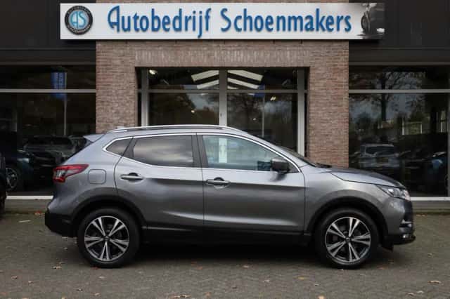 Nissan Qashqai (2018) thumbnail 2