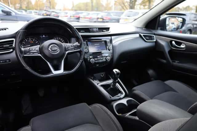 Nissan Qashqai (2018) thumbnail 5