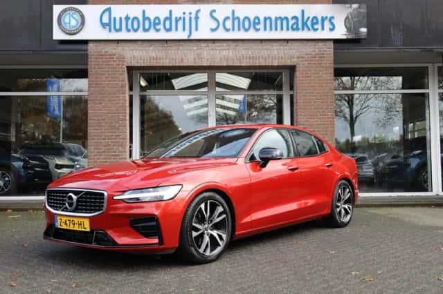 Volvo S60 (2019) thumbnail 1