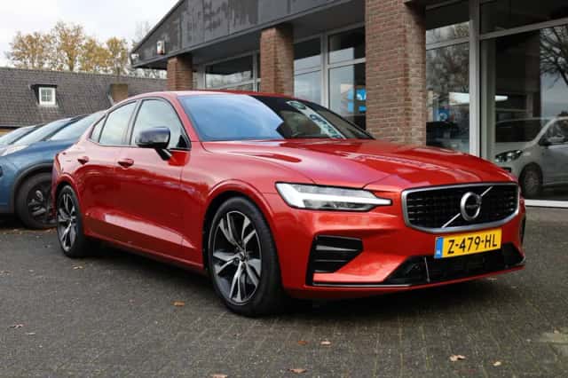 Volvo S60 (2019) thumbnail 3