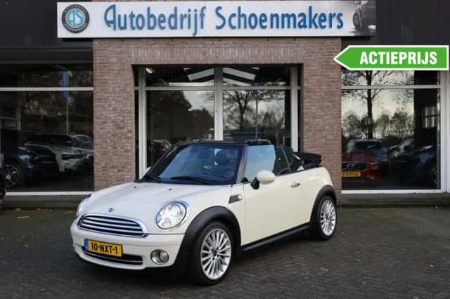 MINI Cabrio (2009) thumbnail 1