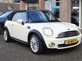 MINI Cabrio (2009) thumbnail 3