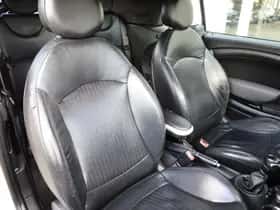 MINI Cabrio (2009) thumbnail 21