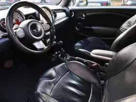 MINI Cabrio (2009) thumbnail 5