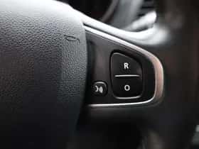 Renault Captur (2016) thumbnail 13