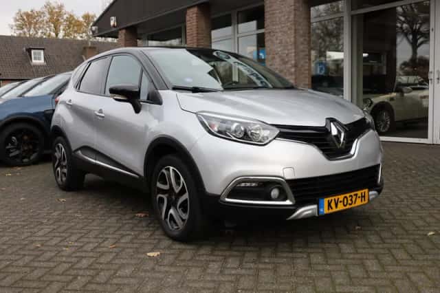 Renault Captur (2016) thumbnail 3