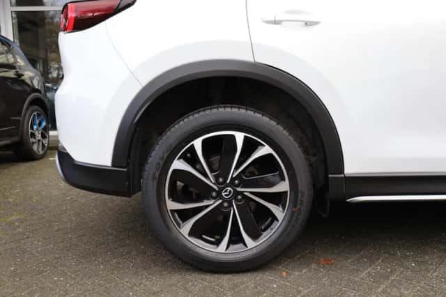 Mazda CX-5 (2023) thumbnail 4