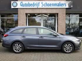 Hyundai i30 (2019) thumbnail 2