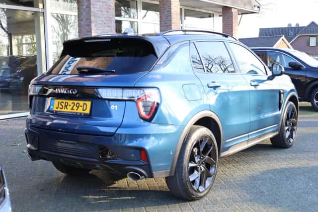 Lynk & Co 01 (2022) thumbnail 2