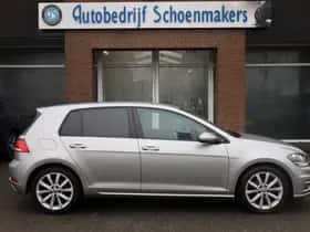 Volkswagen Golf (2018) thumbnail 2