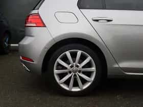 Volkswagen Golf (2018) thumbnail 4