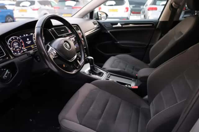 Volkswagen Golf (2018) thumbnail 6