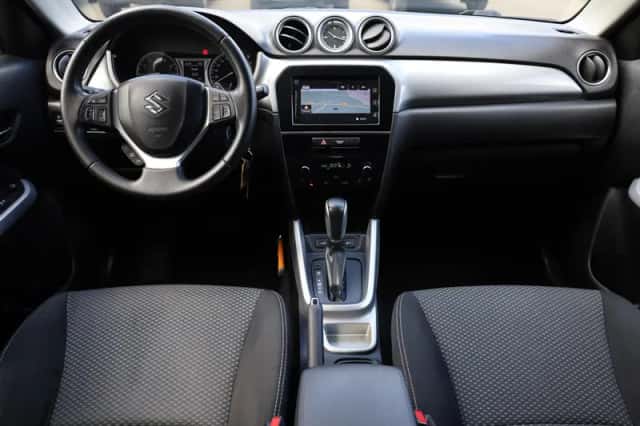 Suzuki Vitara (2018) thumbnail 5