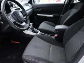 Suzuki Vitara (2018) thumbnail 5