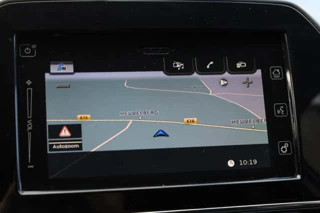 Suzuki Vitara (2018) thumbnail 6