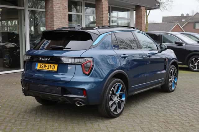 Lynk & Co 01 (2022) thumbnail 3