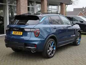 Lynk & Co 01 (2022) thumbnail 3