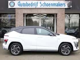 Hyundai Kona (2023) thumbnail 2