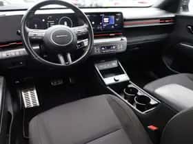 Hyundai Kona (2023) thumbnail 4