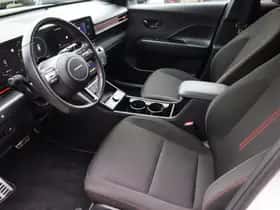 Hyundai Kona (2023) thumbnail 5