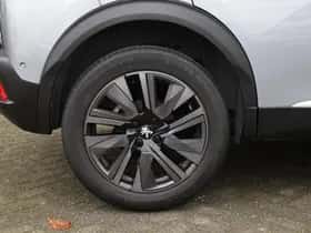 Peugeot 2008 (2021) thumbnail 6