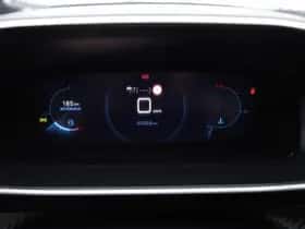 Peugeot 2008 (2021) thumbnail 8