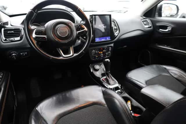 Jeep Compass (2017) thumbnail 4