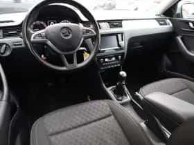 Škoda Rapid thumbnail 5