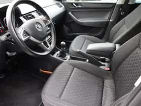 Škoda Rapid thumbnail 6