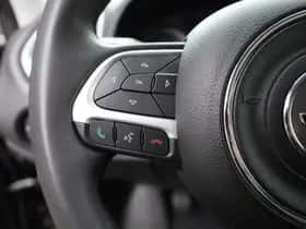 Jeep Renegade (2018) thumbnail 11