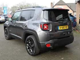 Jeep Renegade (2018) thumbnail 28