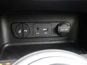 Kia Sportage (2015) thumbnail 25