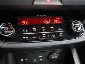 Kia Sportage (2015) thumbnail 31